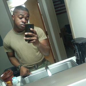 Meet your Posher, Darien